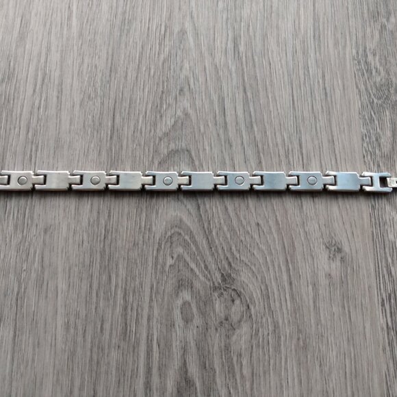 Sabona Bracelet Stainless Steel Links Gold Tone Design Magnets L/XL - Picture 2 of 9